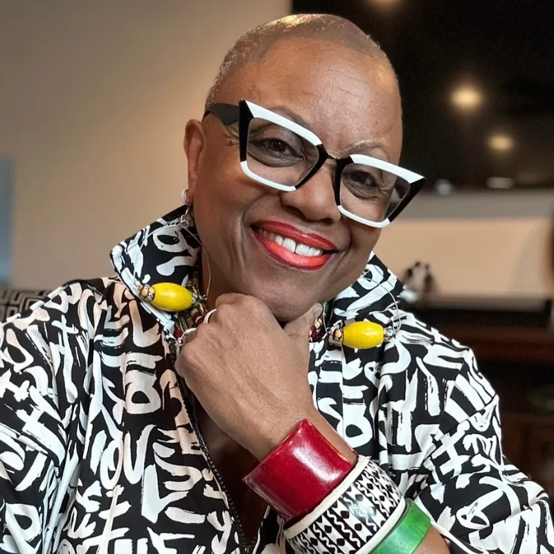 Connie Miles headshot