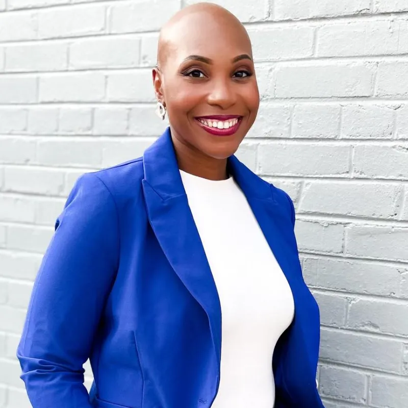 Dr. Renee Thomason headshot